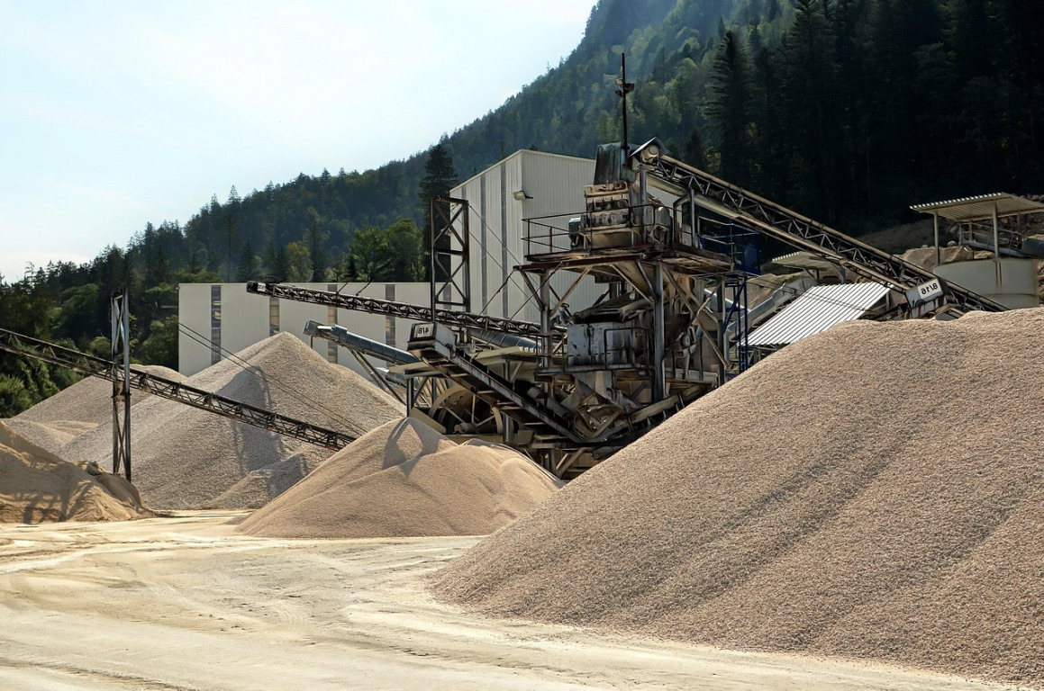 crushing screening plant mining